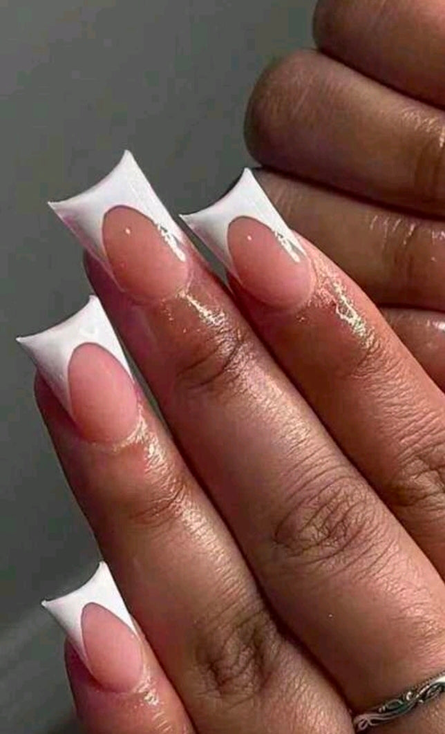 PRESS ON NAIL SHOP
