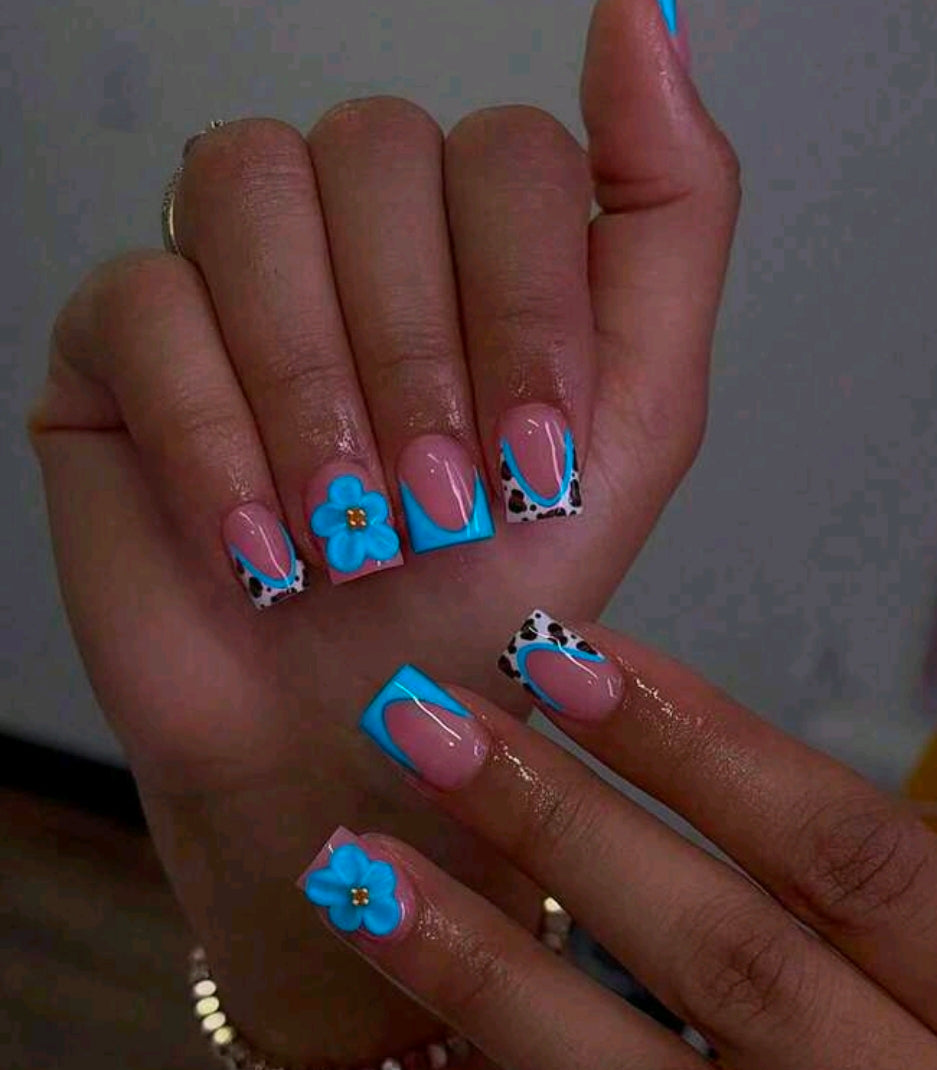 PRESS ON NAIL SHOP