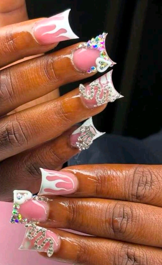 PRESS ON NAIL SHOP